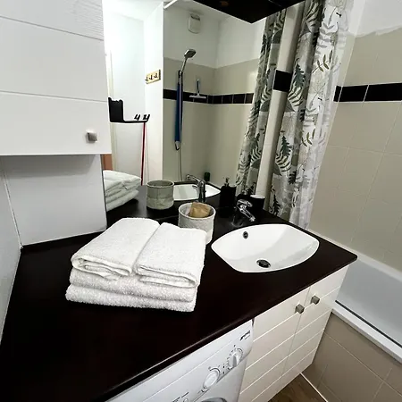 Le Felicita- T2 - Parking - Piscine Apartament *